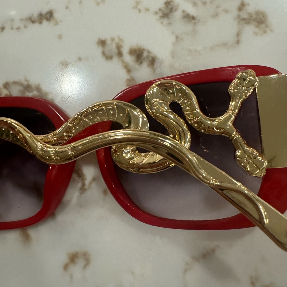 Red Oversized Sunglasses - Picture 3 of 6